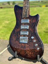 Load image into Gallery viewer, Mako Elite Guitar - Redwood Burl