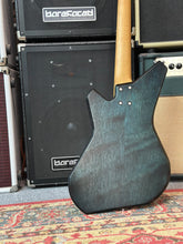 Load image into Gallery viewer, USED Hammerhead Elite 4 string