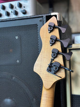 Load image into Gallery viewer, USED Hammerhead Elite 4 string