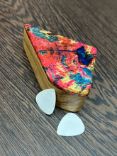 Load image into Gallery viewer, Trinket box / pick storage box