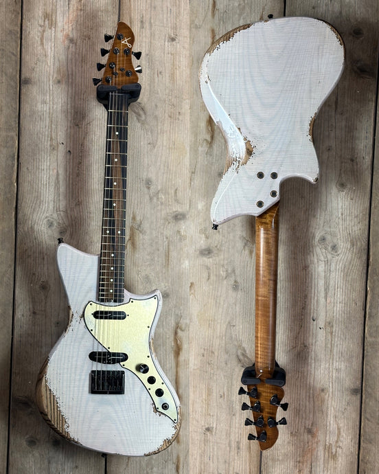 Mini Mako Prime V2 Guitar - Aged White