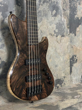 Load image into Gallery viewer, Mako Elite 5 String