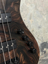 Load image into Gallery viewer, Mako Elite 5 String