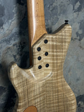 Load image into Gallery viewer, Mako Elite 5 String