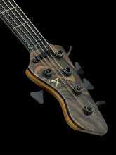 Load image into Gallery viewer, Mako Elite 5 String