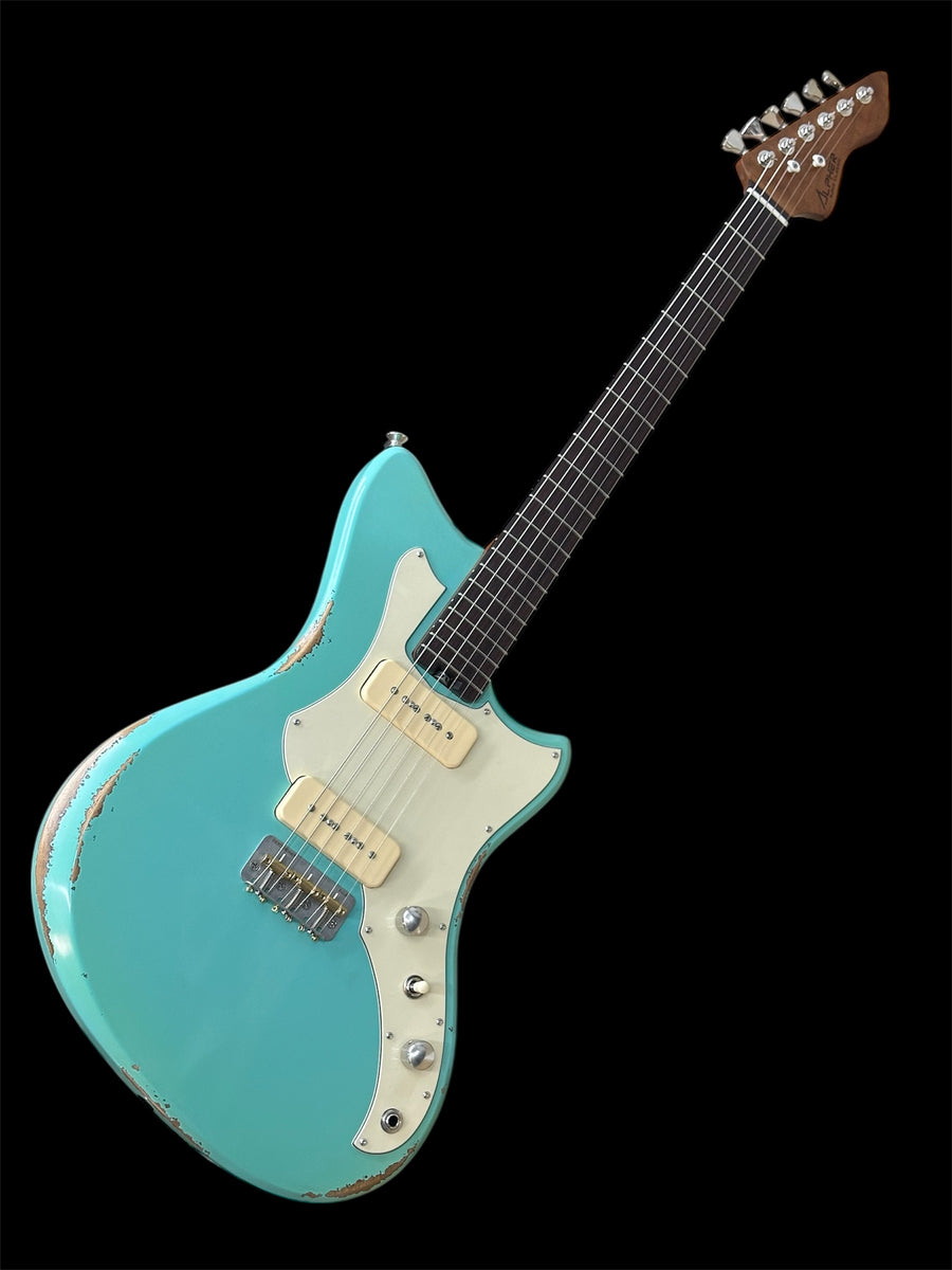Mako Classic Guitar – Alpher Instruments