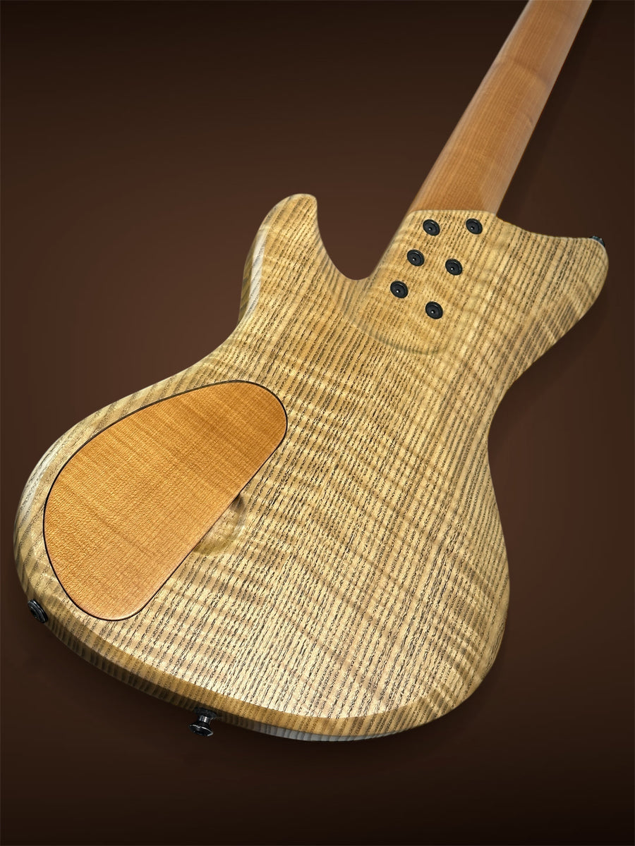 Mako Elite 5 String – Alpher Instruments