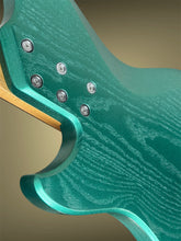 Load image into Gallery viewer, Mako Classic 4 String