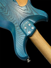 Load image into Gallery viewer, Mako Elite 4 string CrazyBurl