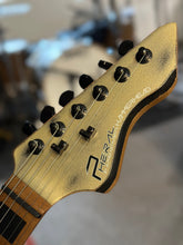 Load image into Gallery viewer, Pheral Hammerhead guitar (Gold)